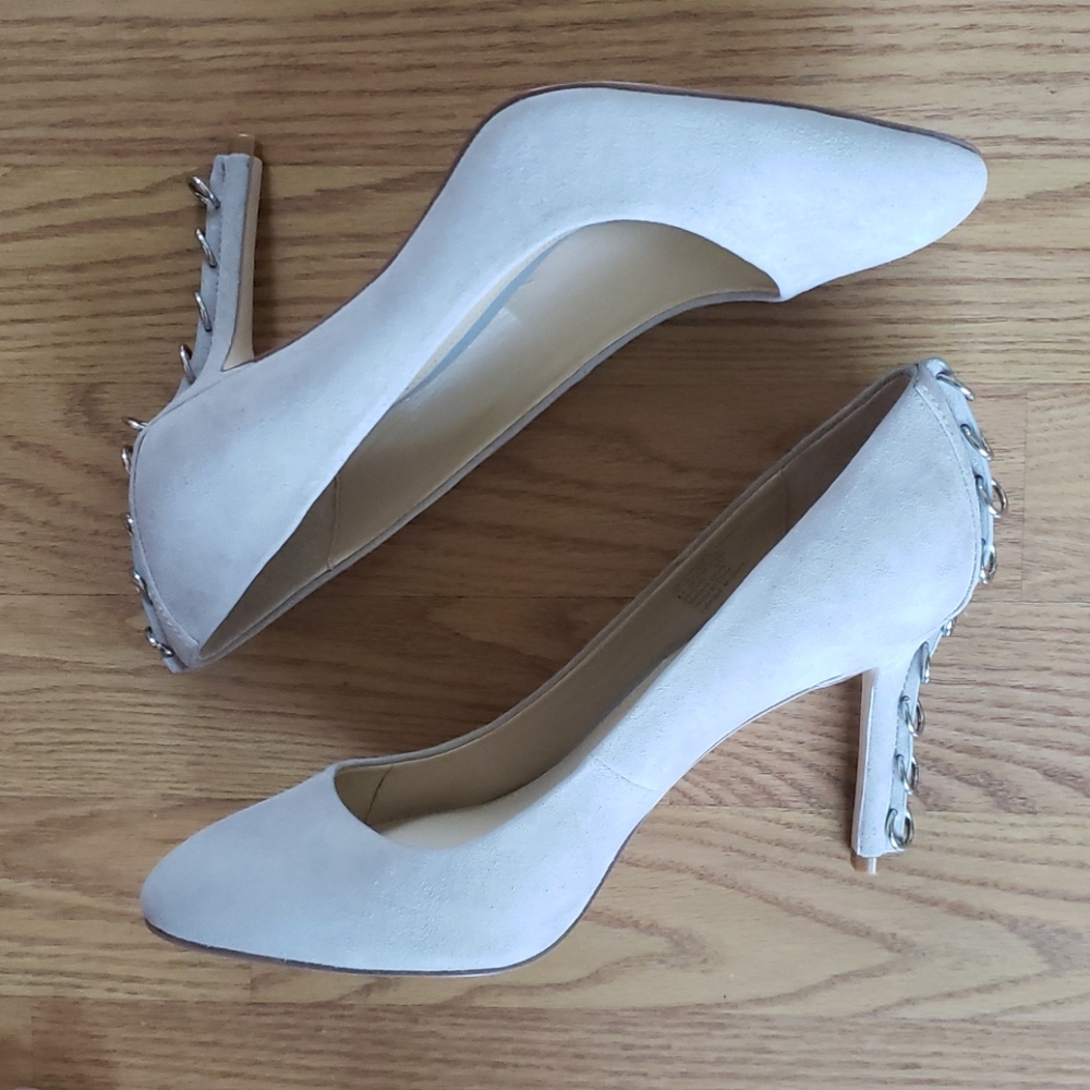Katy Perry Pumps - Picture 5 of 6